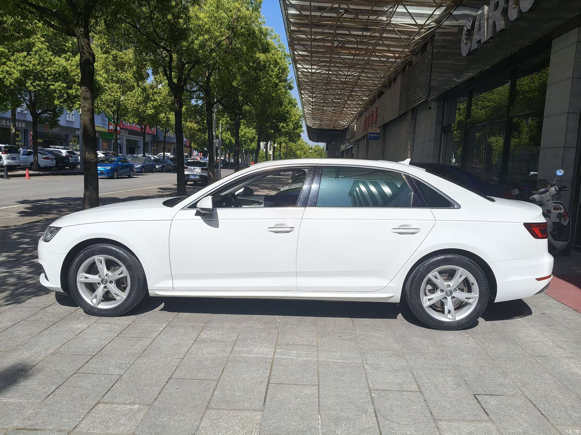 Audi A4L, 2017 9