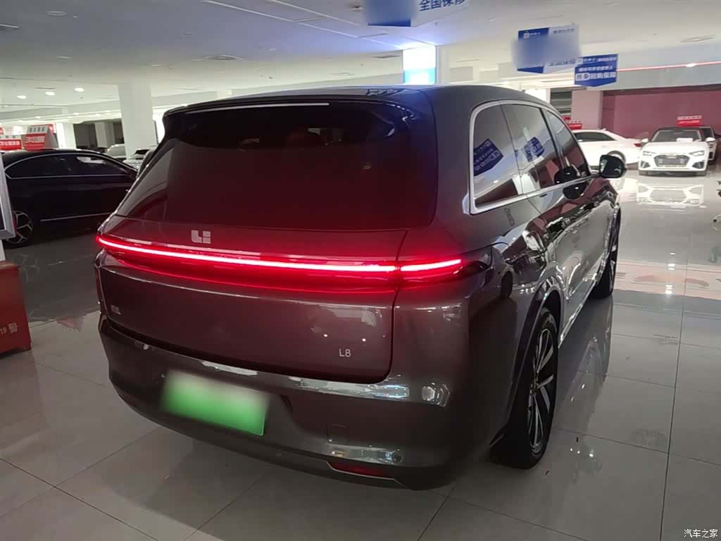 Li Auto L8, 2023 7