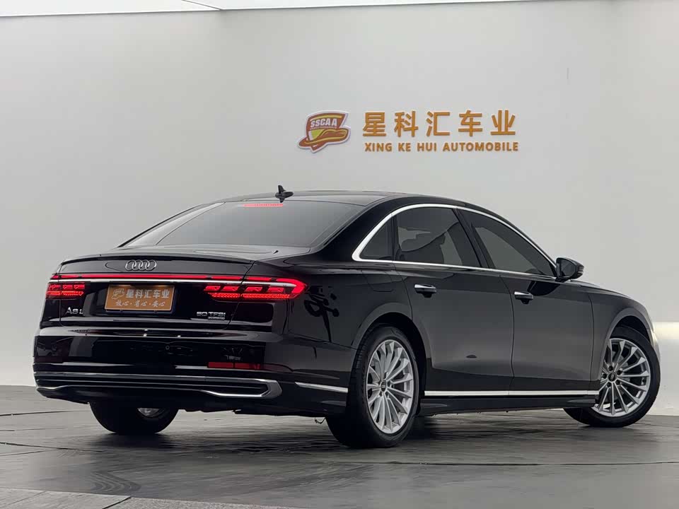 Audi A8