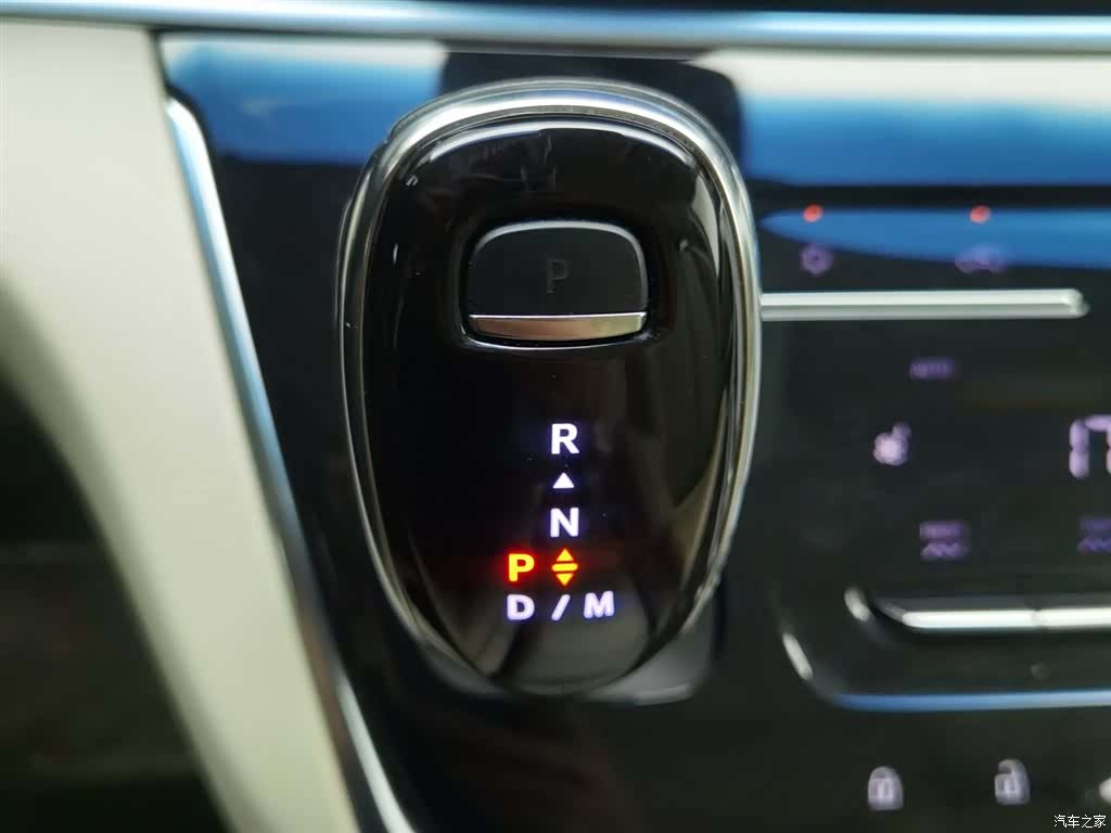 Buick GL8, 2024 13