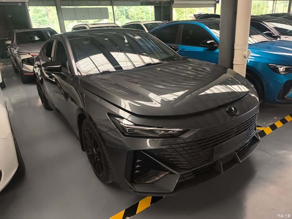 Changan UNI-V, 2023 4