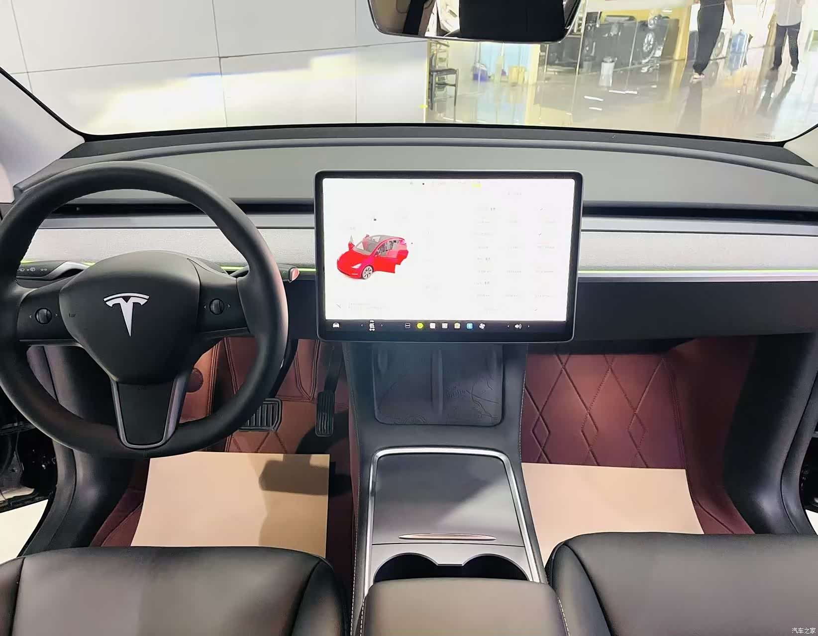 Tesla Model Y, 2024 9