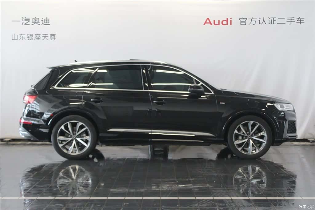 Audi Q7, 2023 4