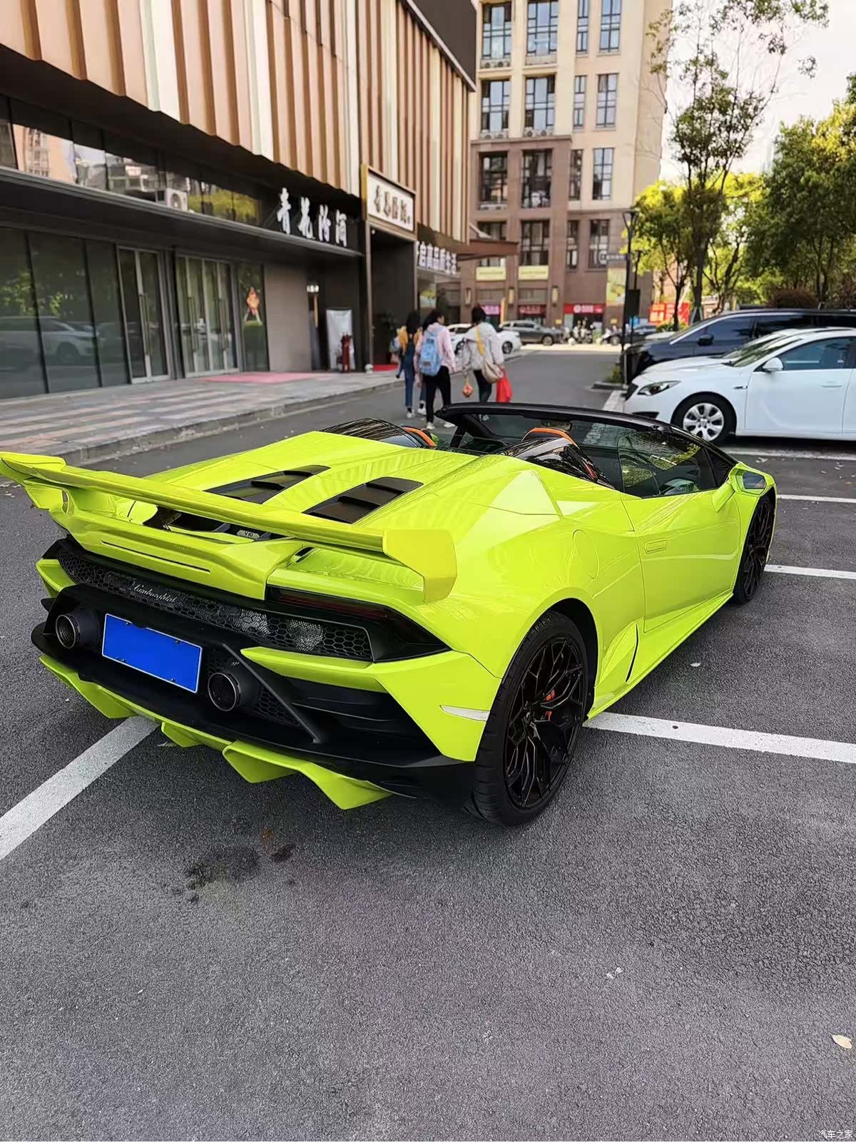 Lamborghini Huracán, 2020 4