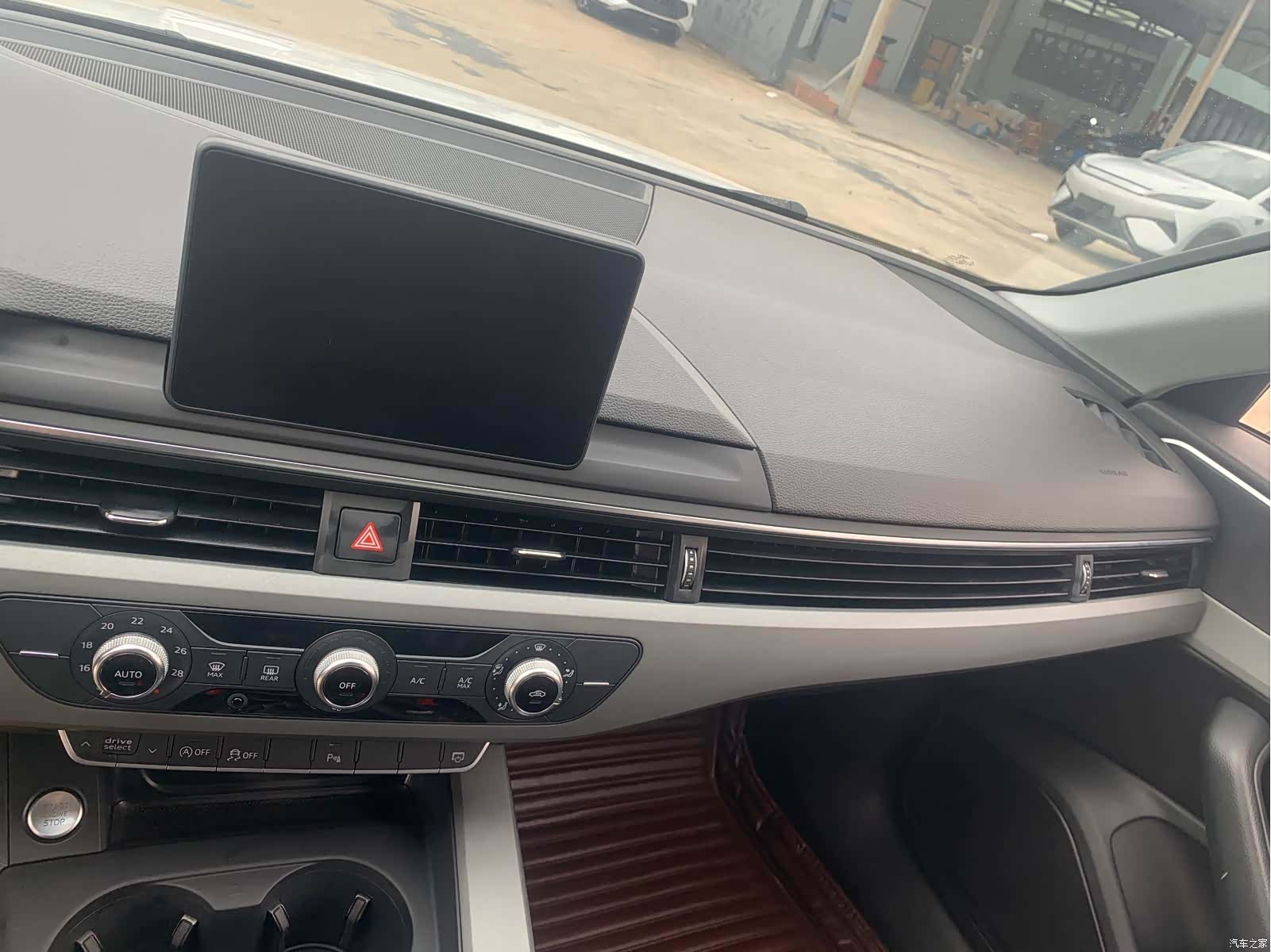 Audi A4L, 2018 8