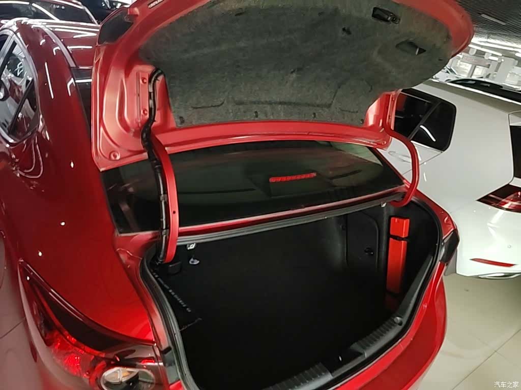 Mazda Mazda3, 2019 19