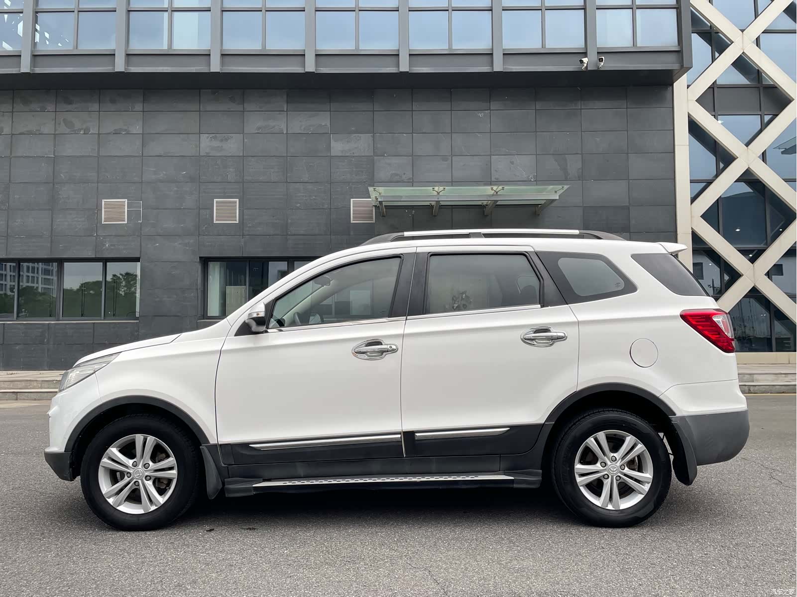 BAIC S3, 2016 4