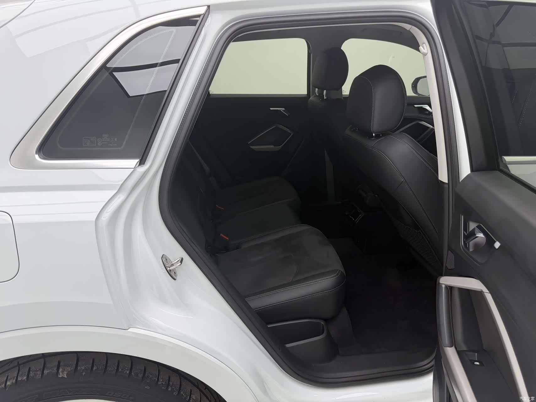 Audi Q3, 2022 9