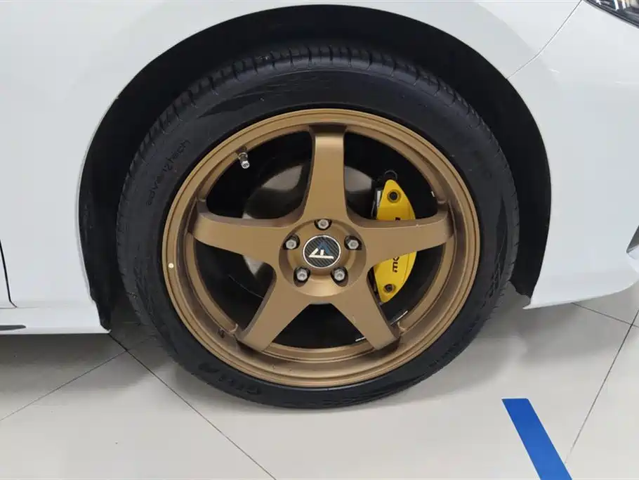 Trumpchi Shadow Leopard