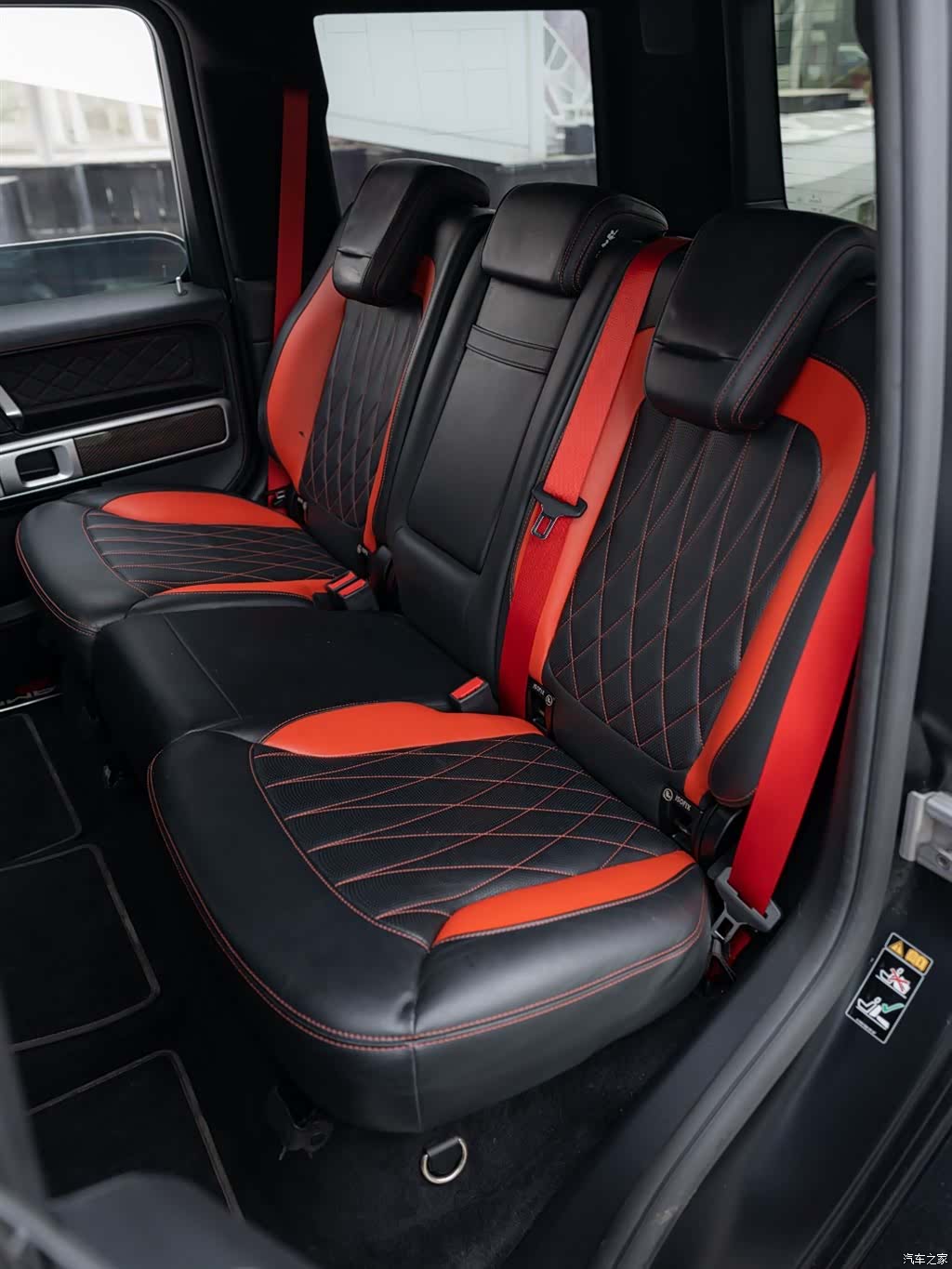 Mercedes-Benz G-Class, 2019 22