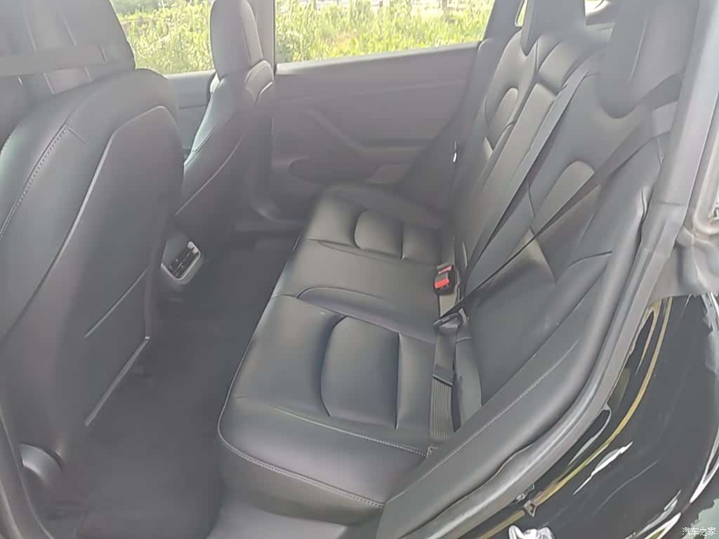 Tesla Model 3, 2023 17