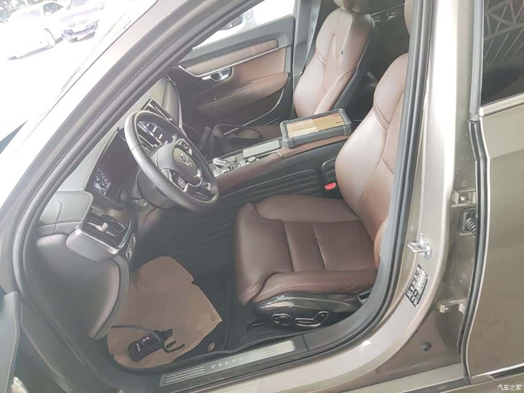 Volvo S90, 2021 15