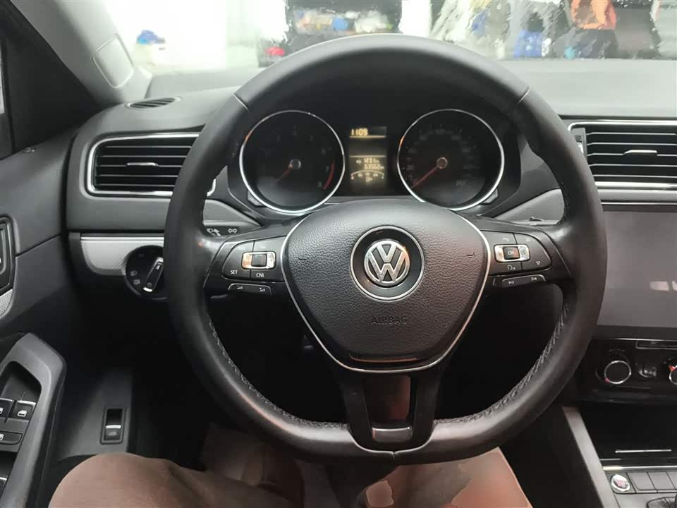 Volkswagen Sagitar