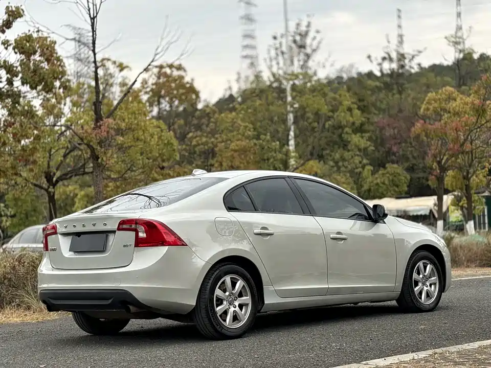 Volvo S60