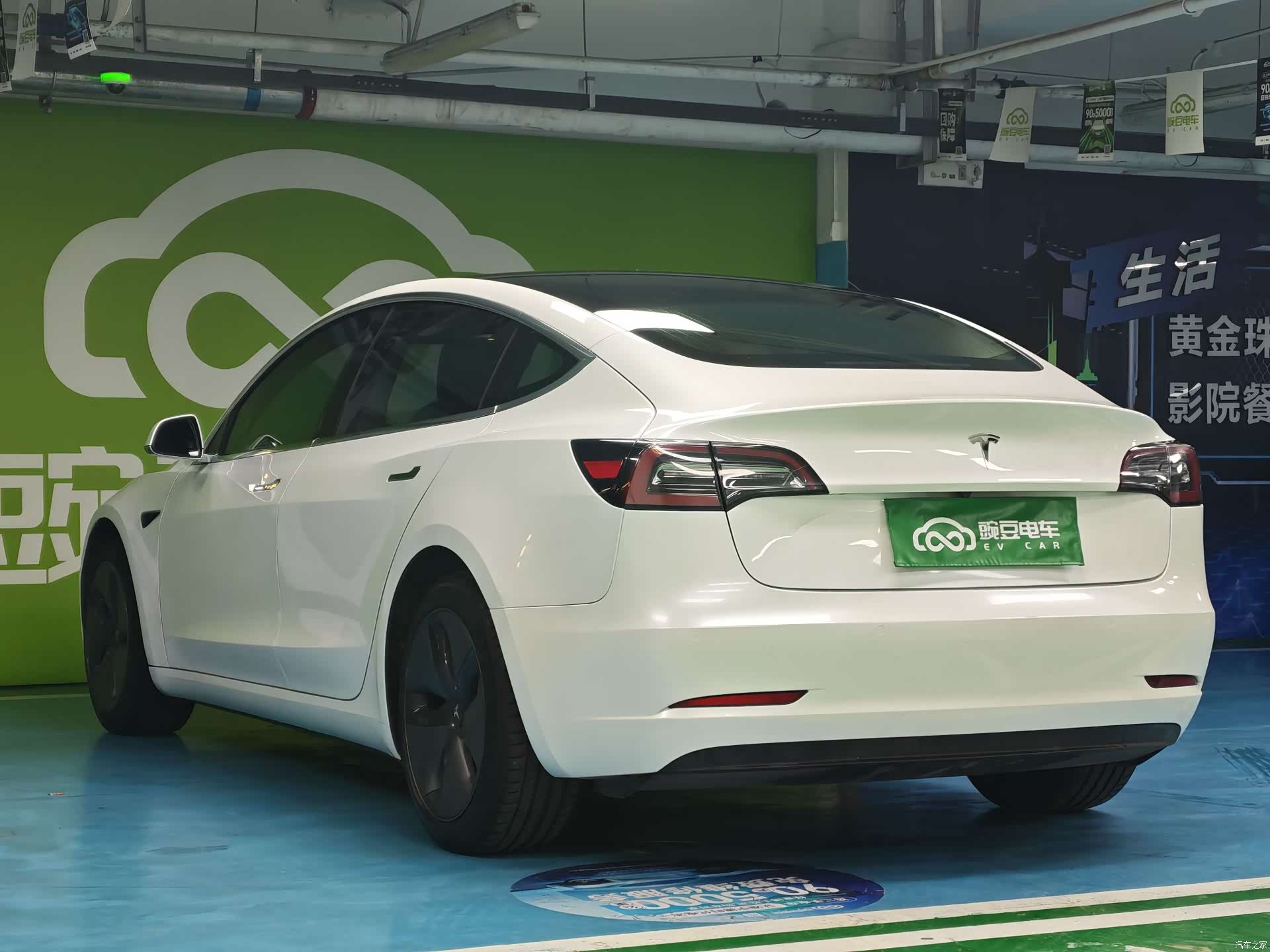 Tesla Model 3, 2019 16