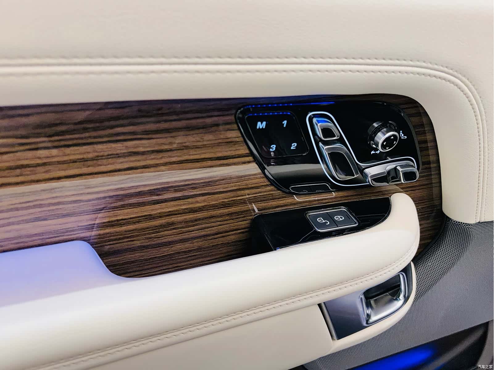 Land Rover Range Rover, 2019 10