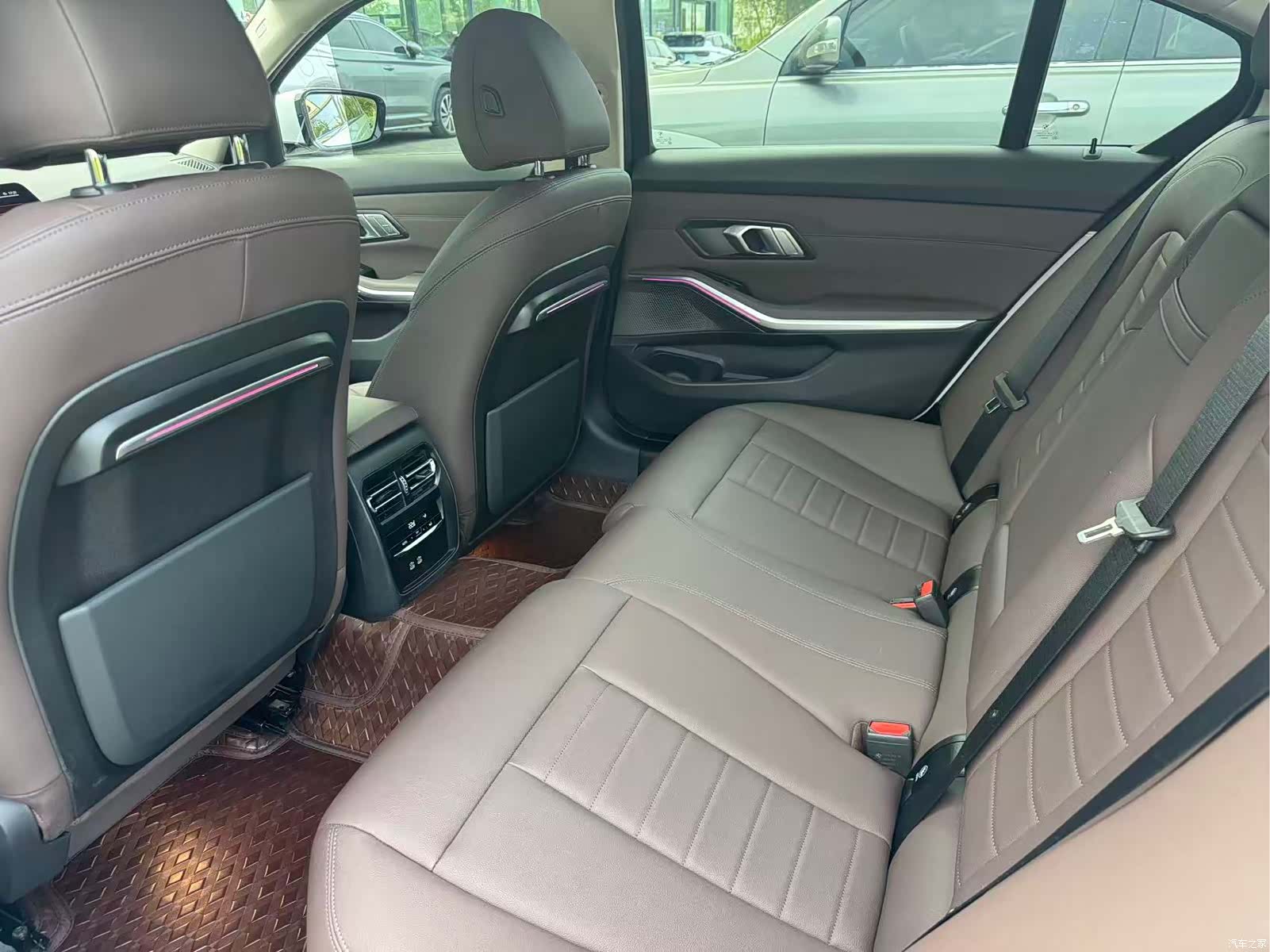 BMW 3 Series, 2021 12