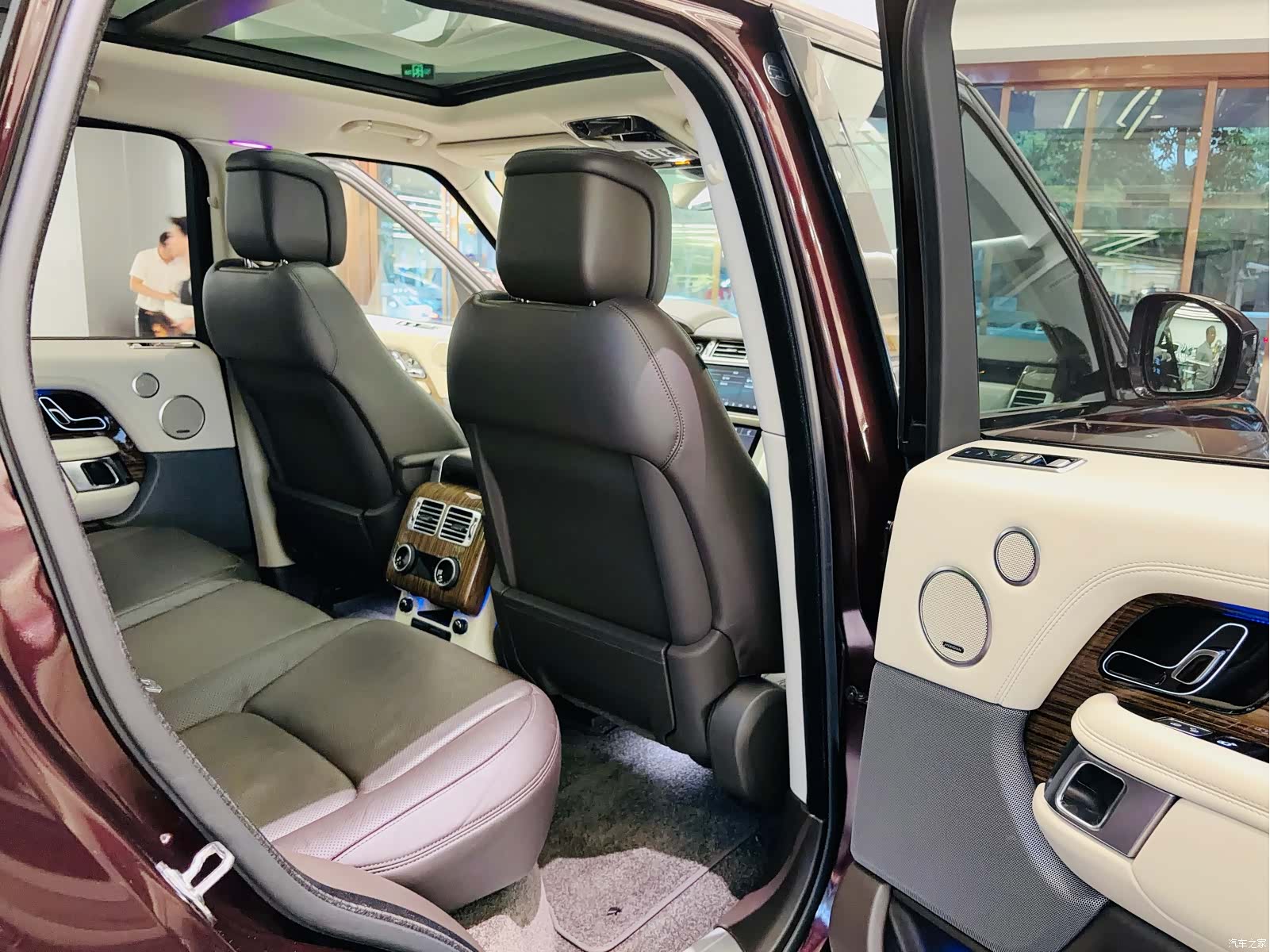 Land Rover Range Rover, 2019 18