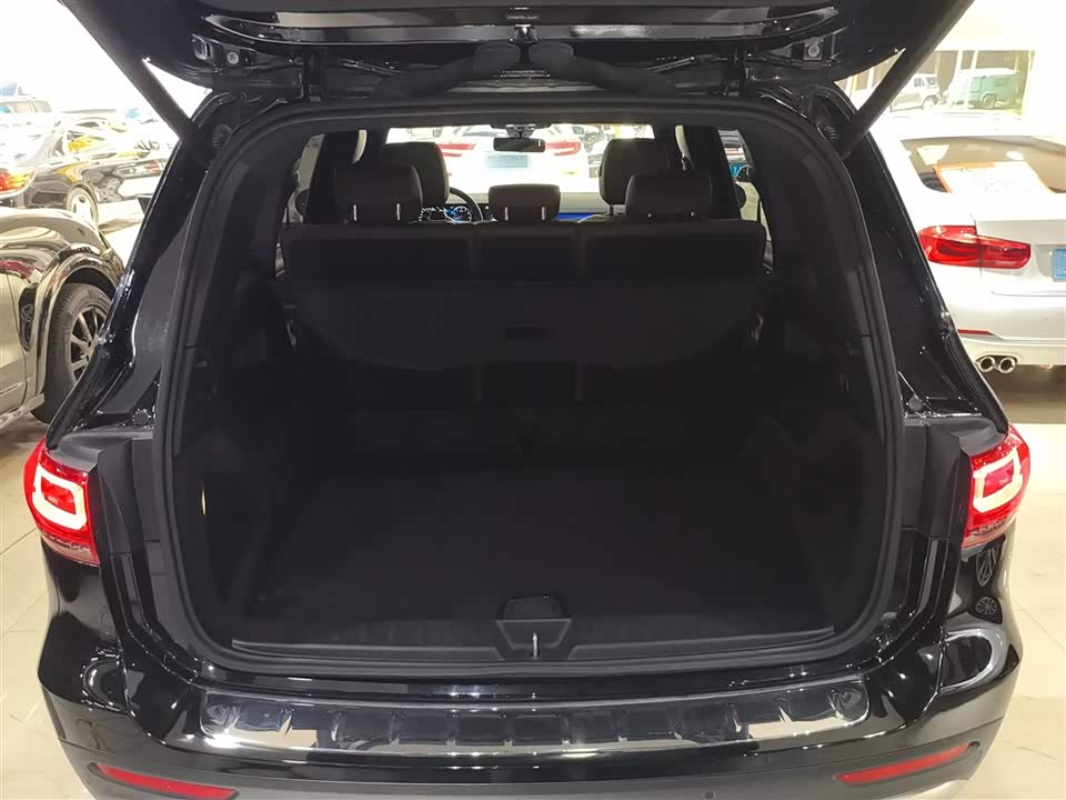 Mercedes-Benz GLB Mercedes-Benz GLB