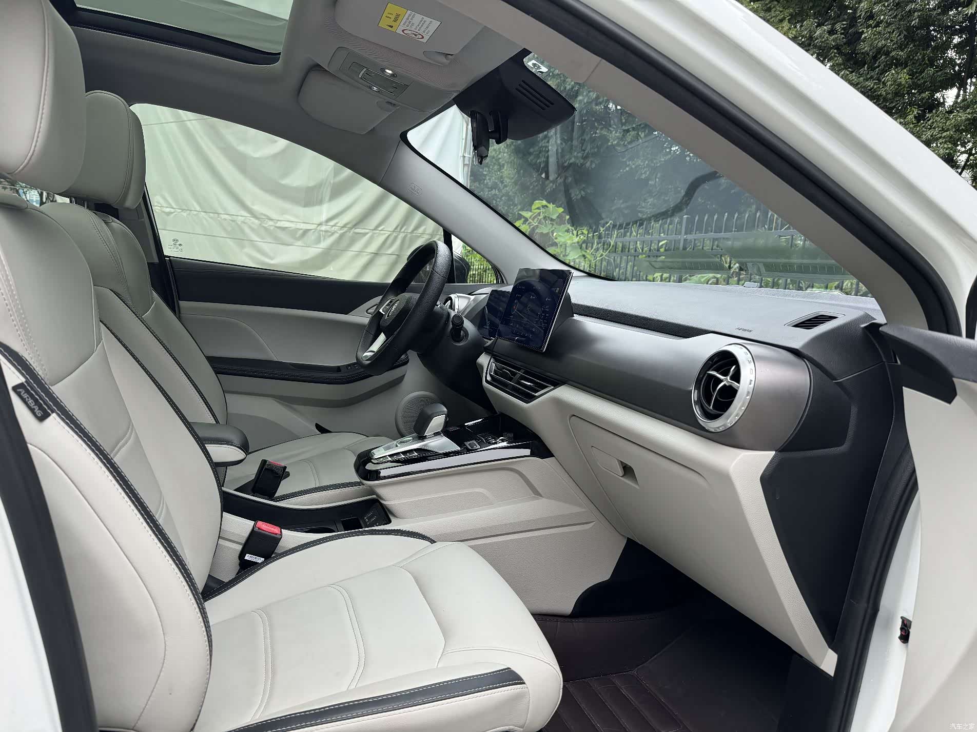 BYD Yuan, 2022 14