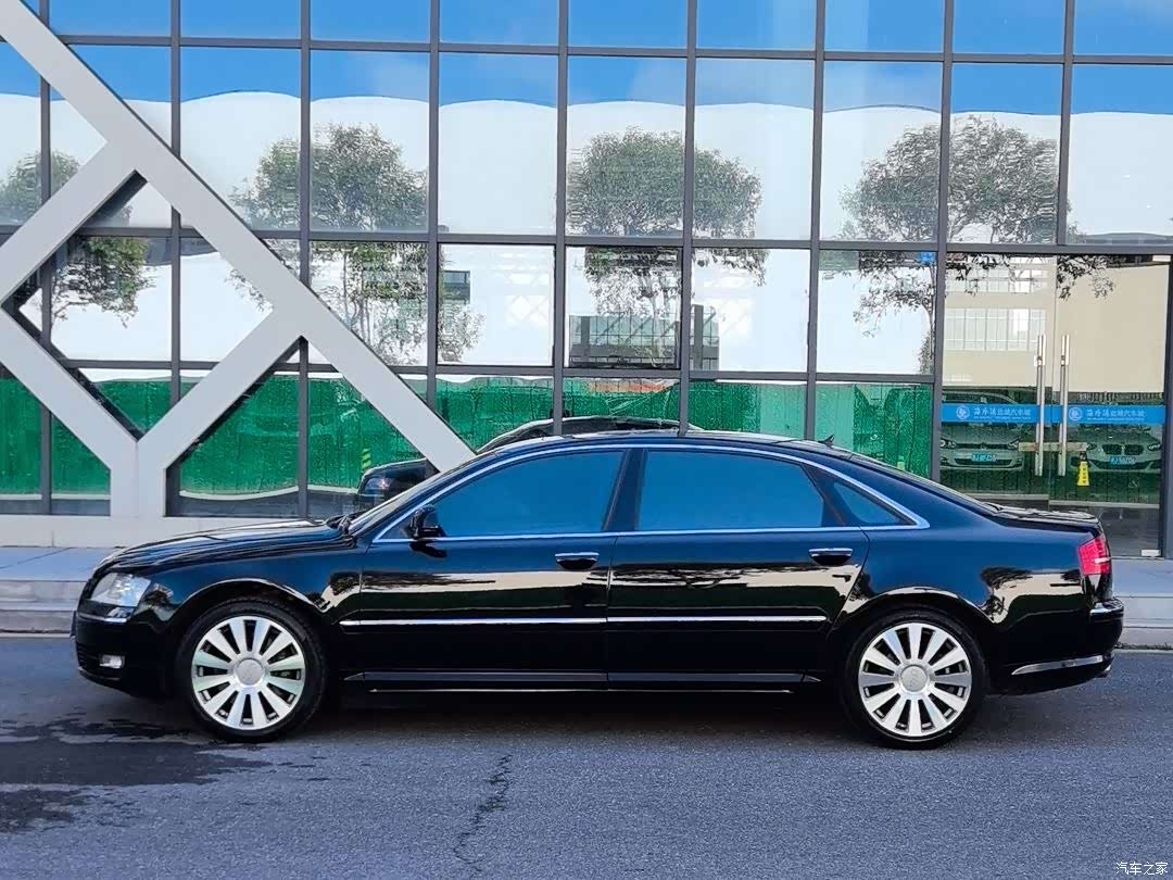 Audi A8L, 2010 3
