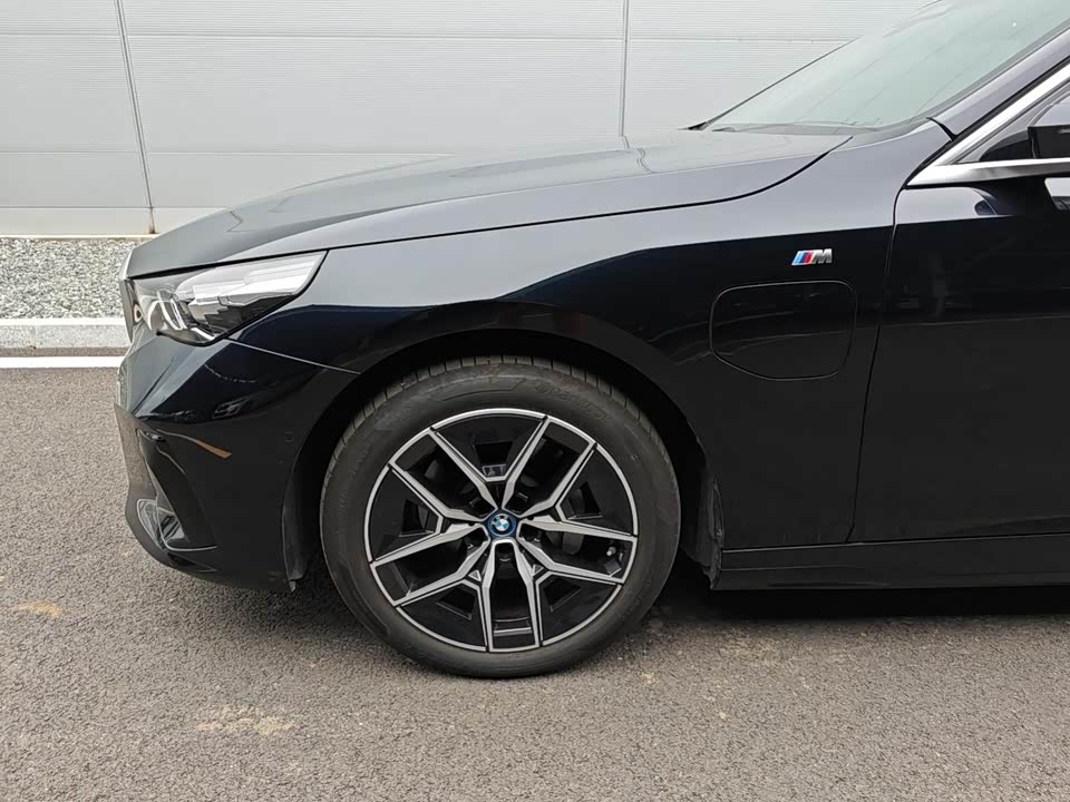 BMW i5 BMW i5