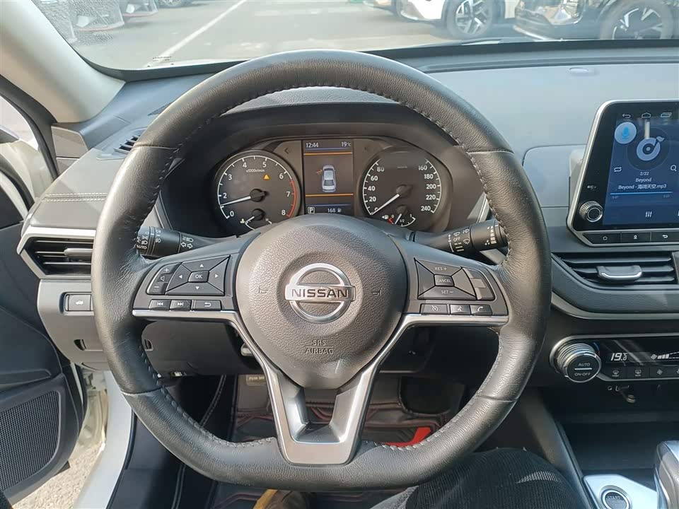 Nissan Teana