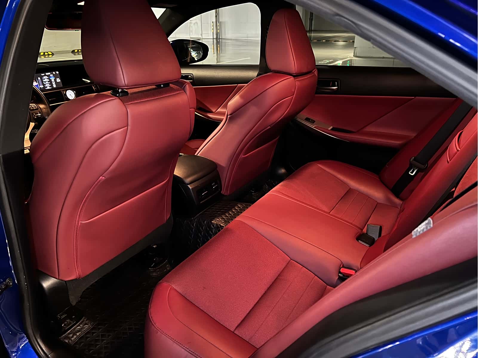 Lexus IS, 2018 10