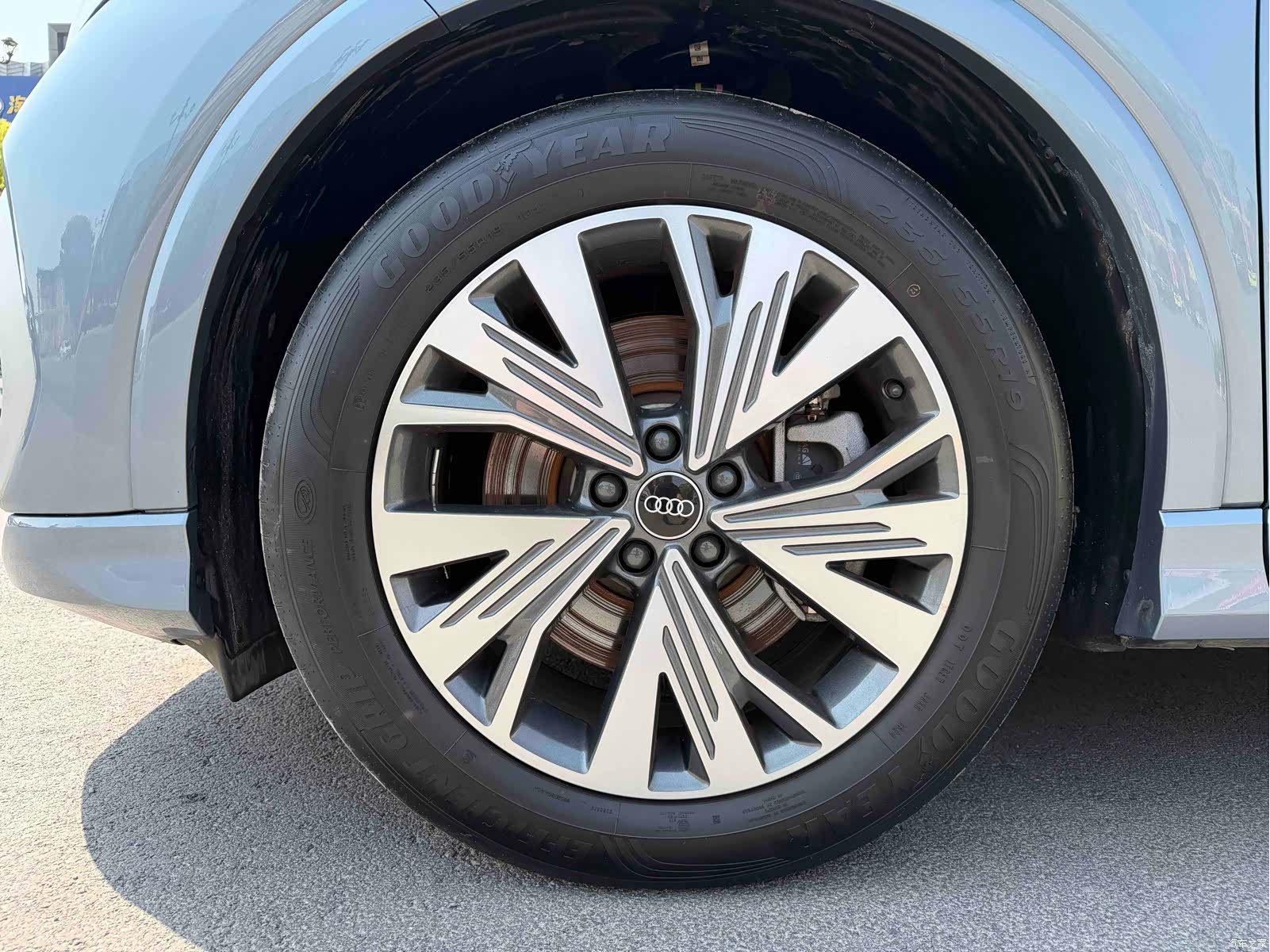 Audi Q4 e-tron, 2024 4