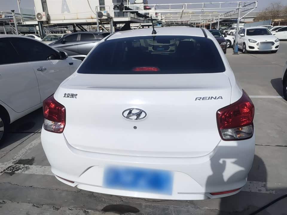 Hyundai Rena