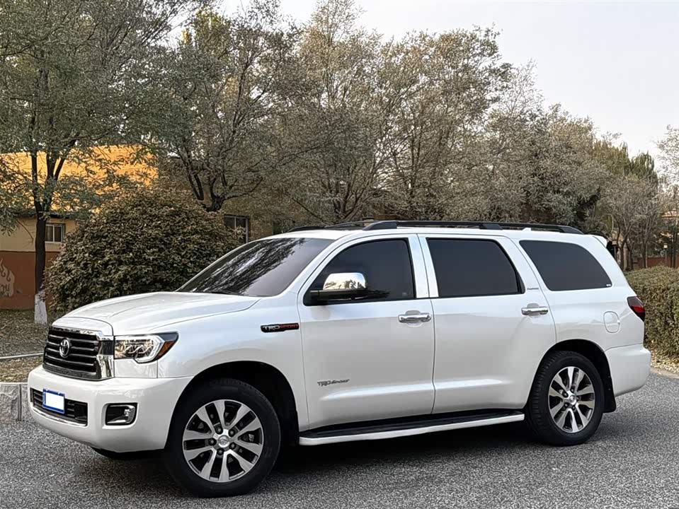 Toyota Sequoia