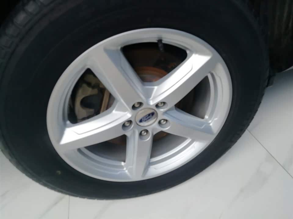 Ford Explorer Ford Explorer