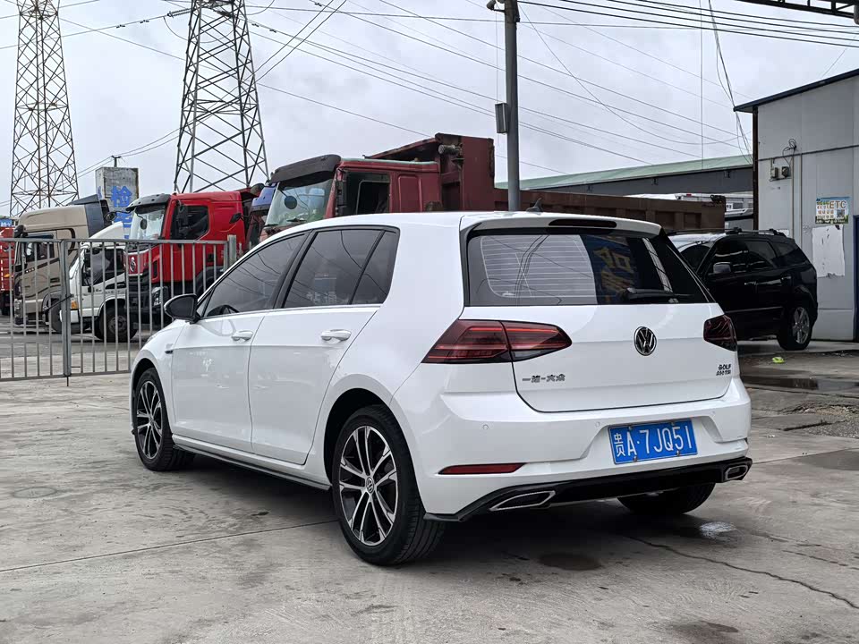 Volkswagen golf