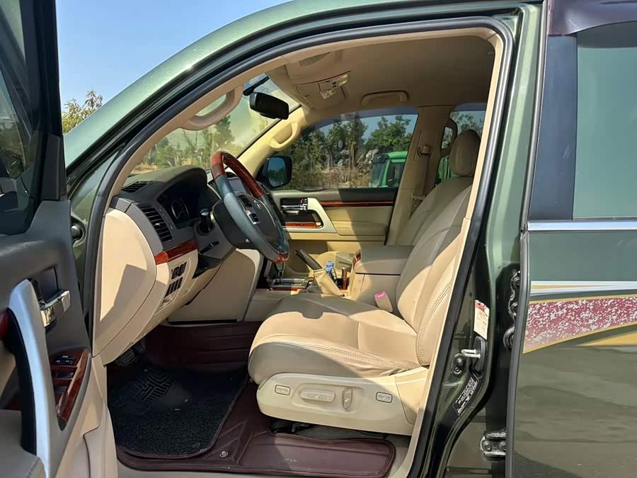 Toyota Land Cruiser 2015, фото 4