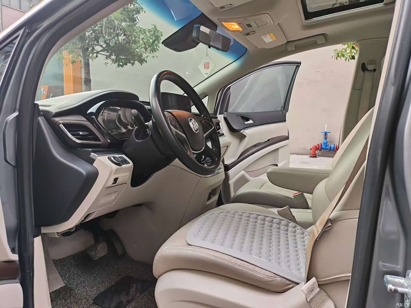 Buick GL8, 2021 7