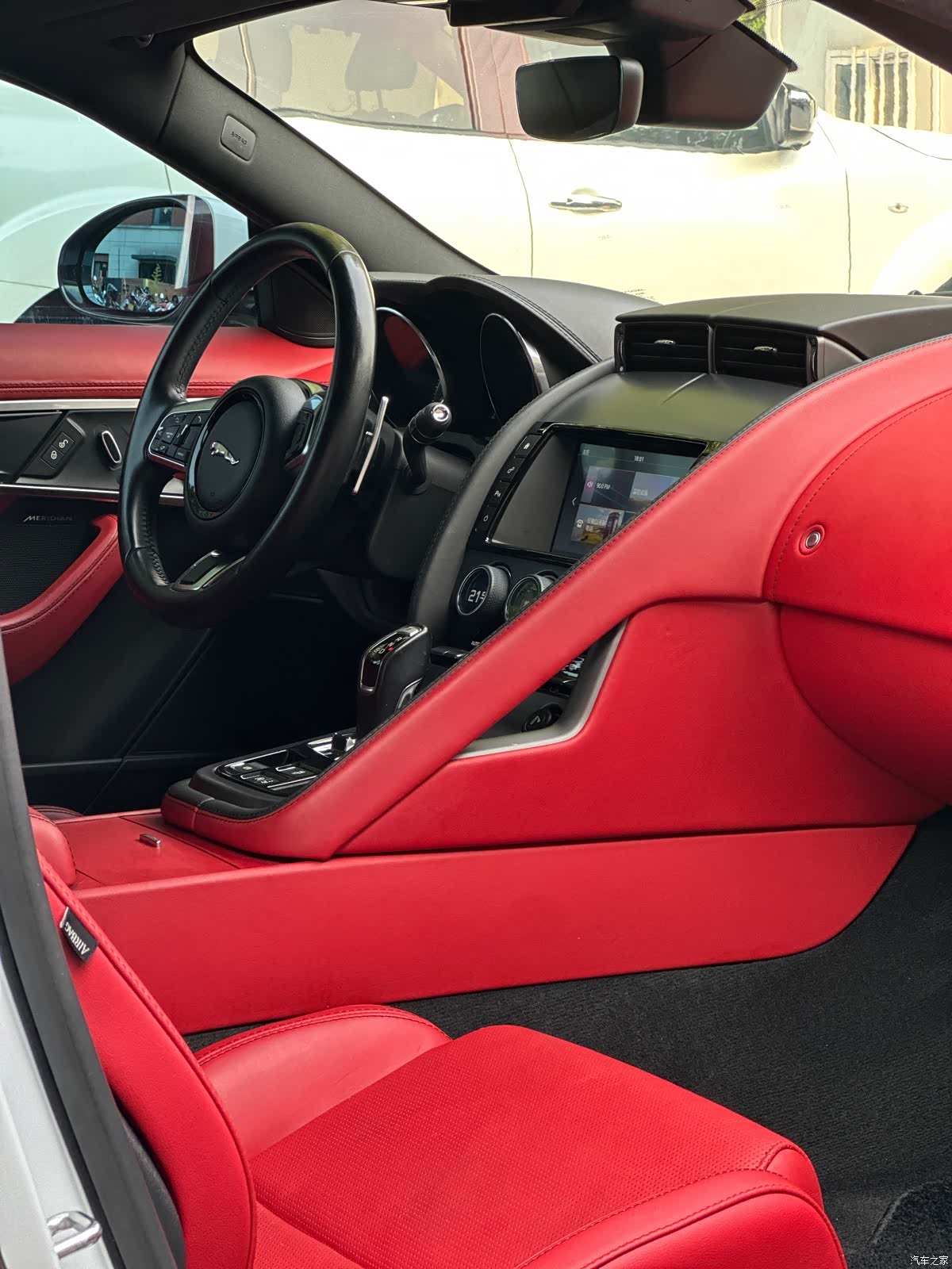 Jaguar F-TYPE, 2018 6