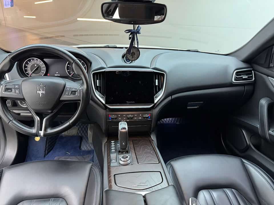 Maserati Ghibli Maserati Ghibli