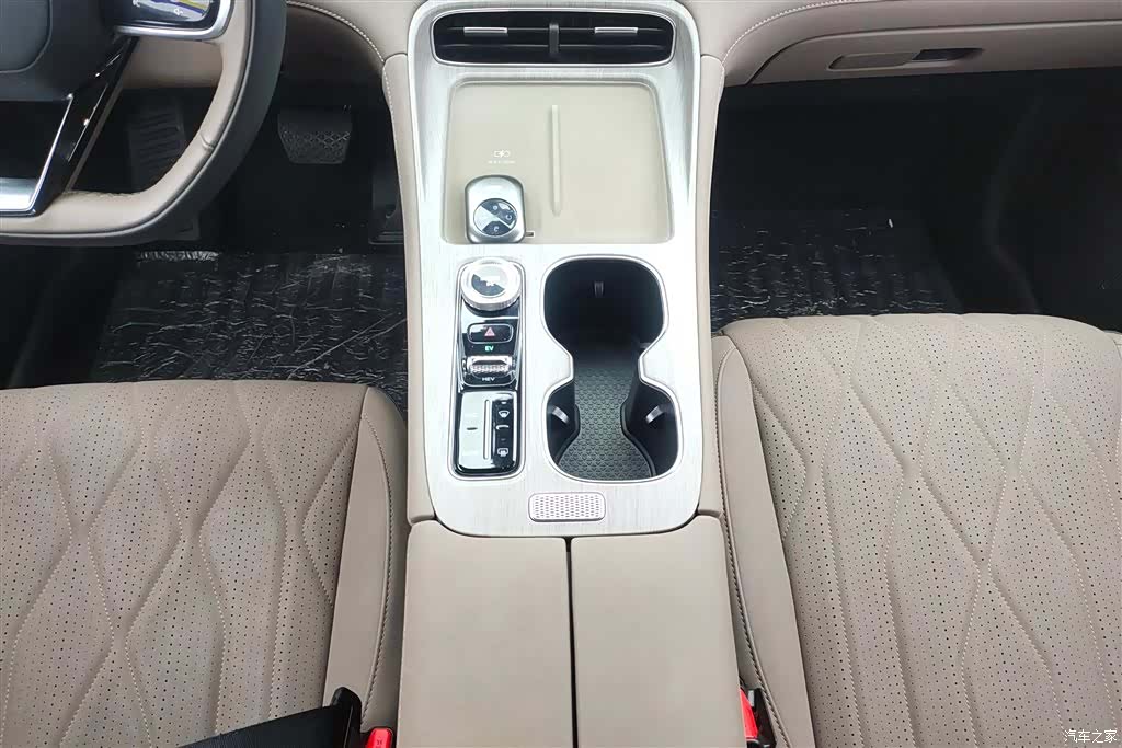 Chery T8, 2025 16