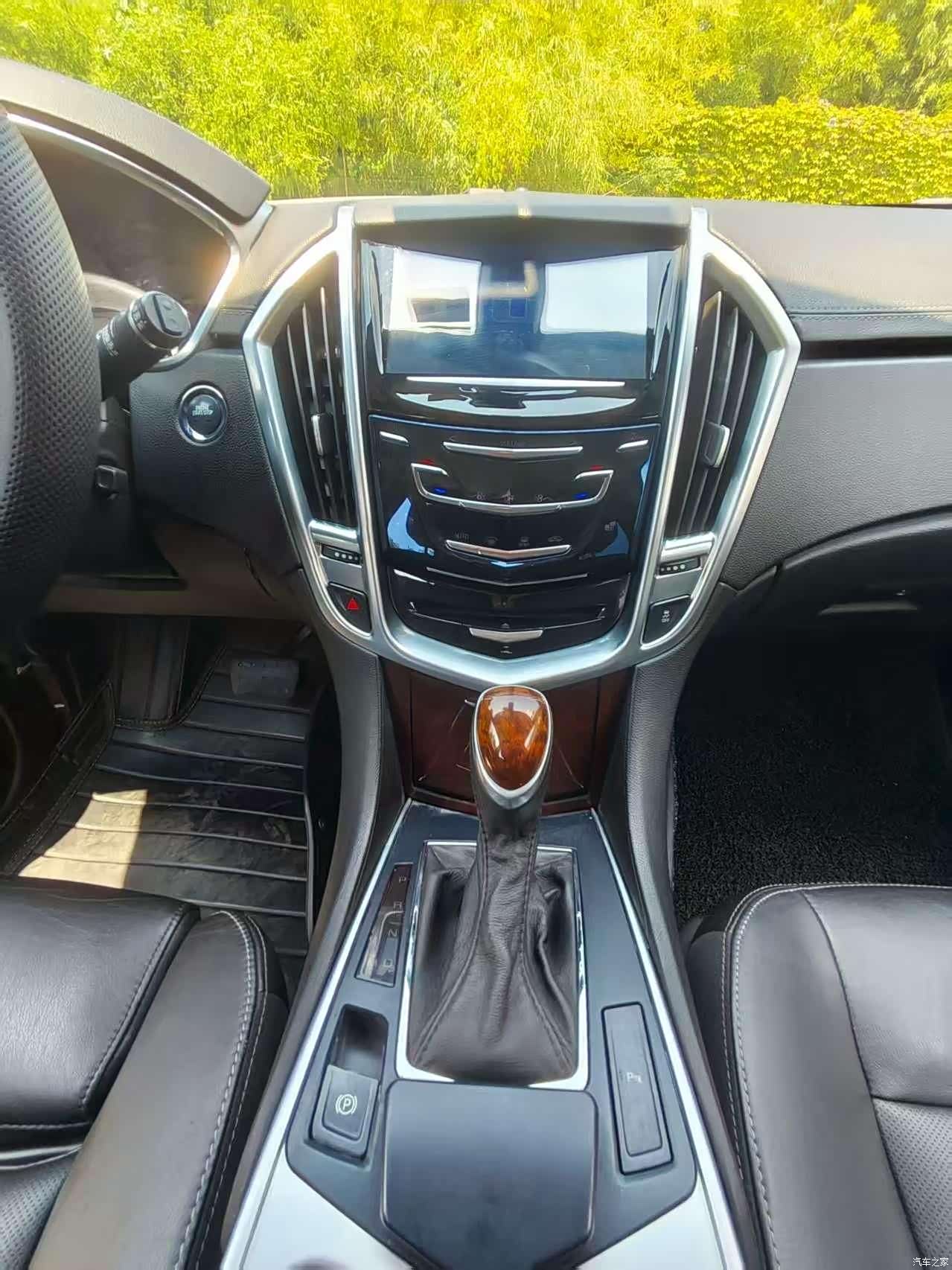 Cadillac SRX, 2014 9