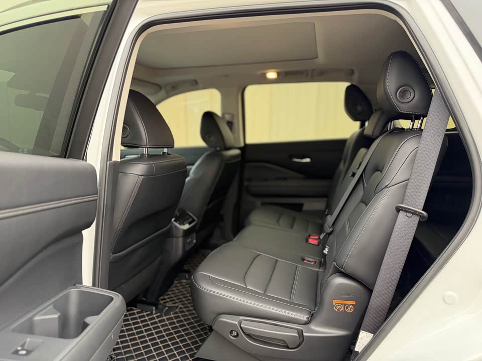 Nissan Exploring the land