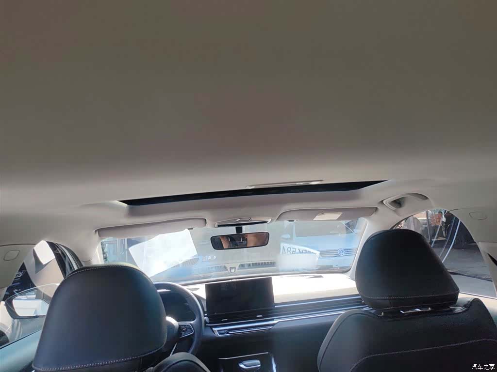 Geely Emgrand, 2024 14