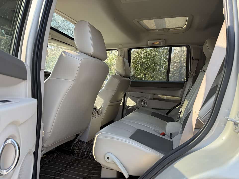 Jeep Commander Classic Jeep Commander Classic