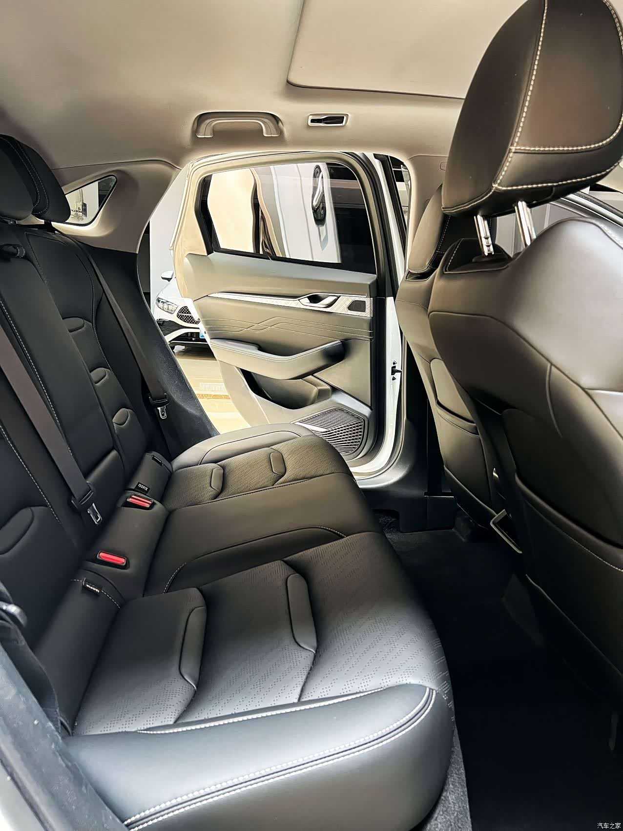 Geely Preface, 2023 все фото
