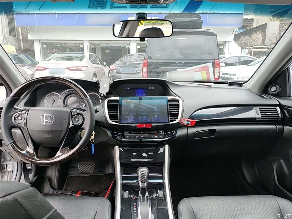 Honda Accord, 2016 10