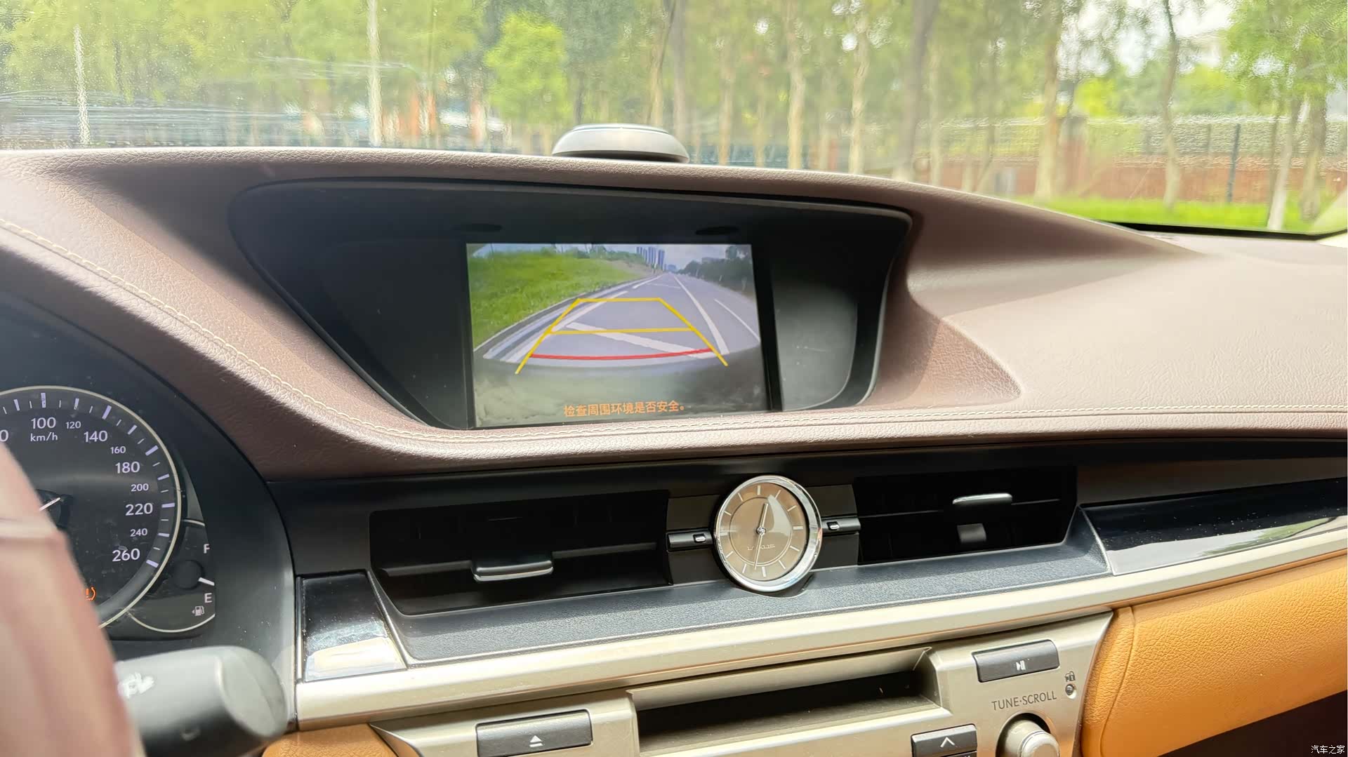 Lexus ES, 2016 15
