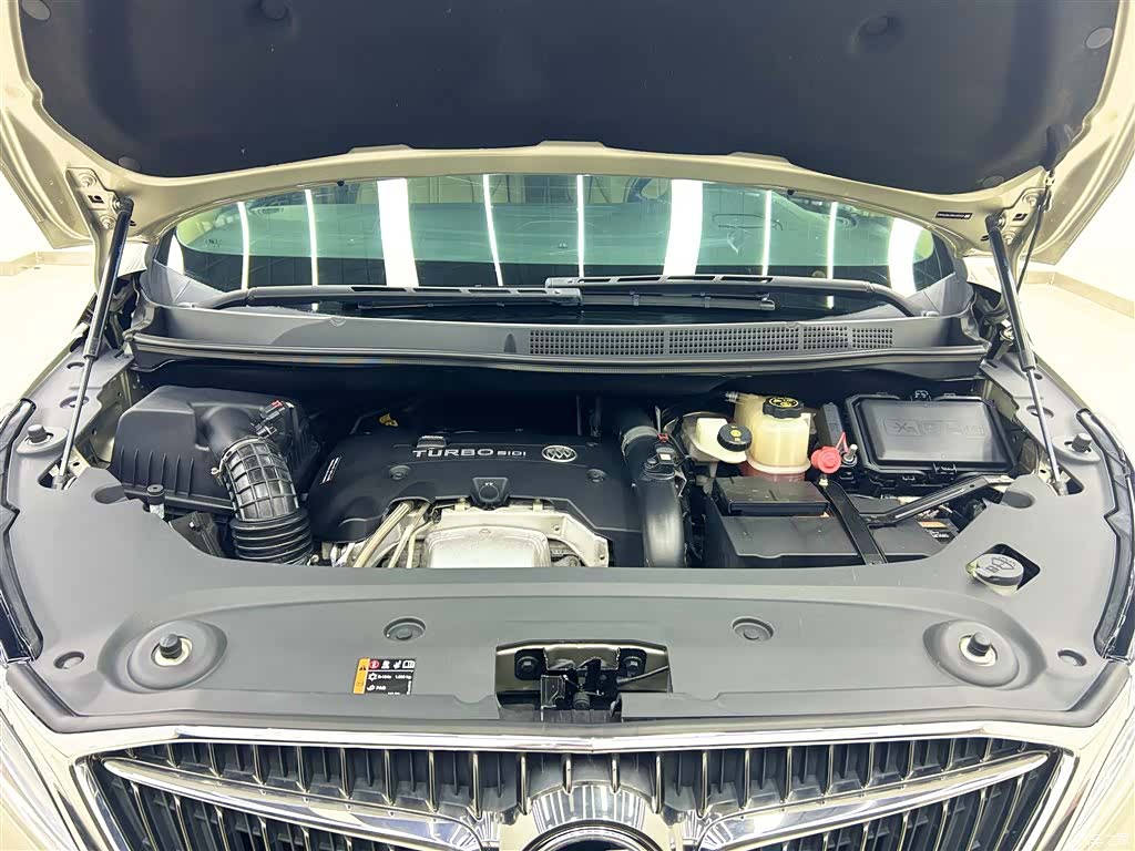 Buick GL8, 2017 23