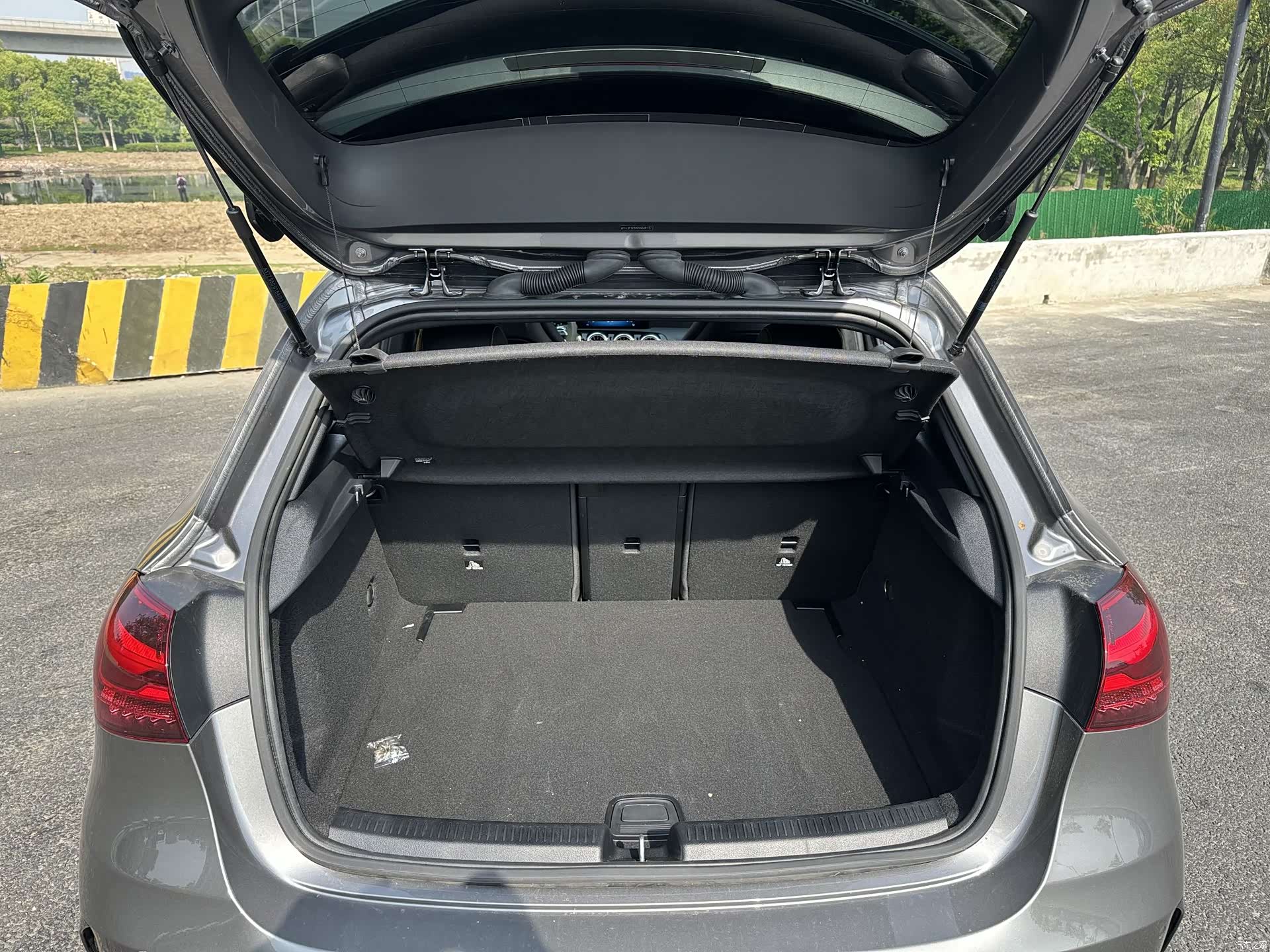 Mercedes-Benz A-Class, 2024 23