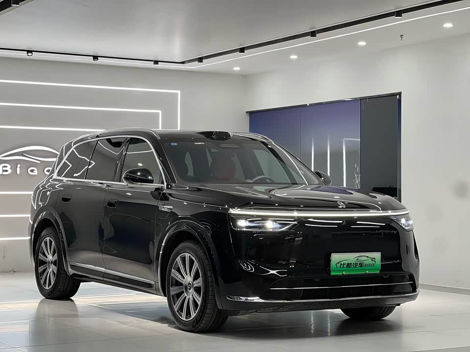 AITO Ask the world M8