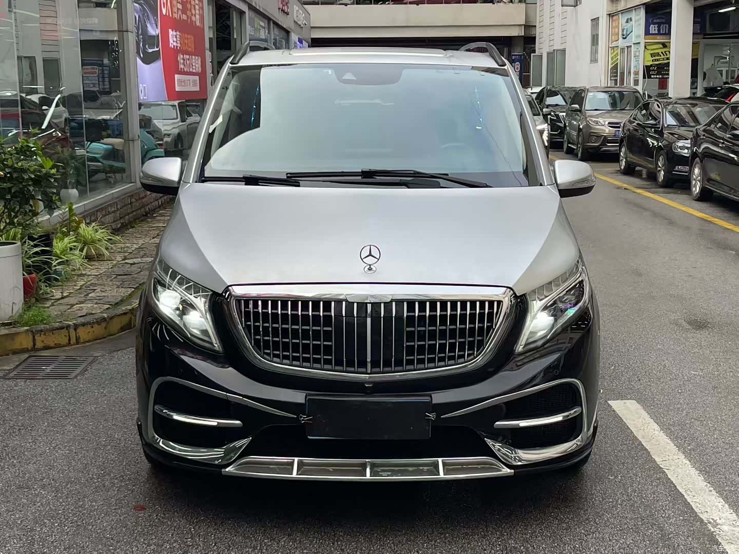Mercedes-Benz V-Class, 2017 1