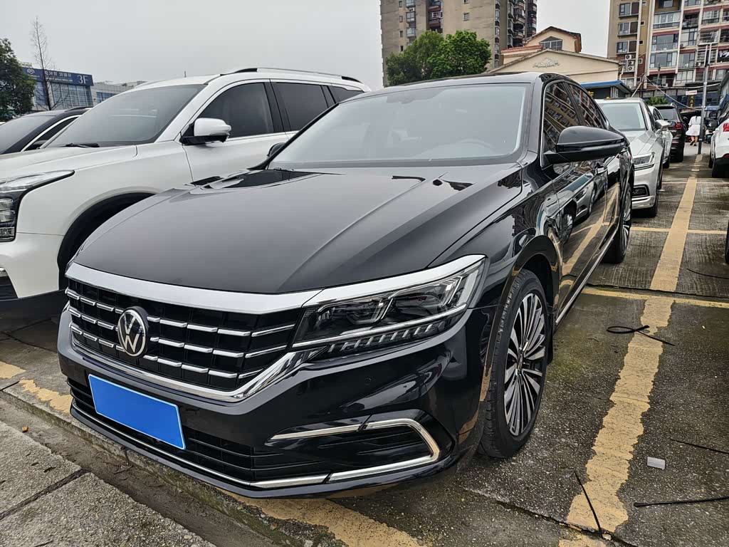 Volkswagen Passat 2021 330TSI Luxury